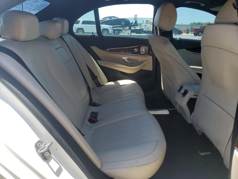2017 MERCEDES-BENZ E 300 10