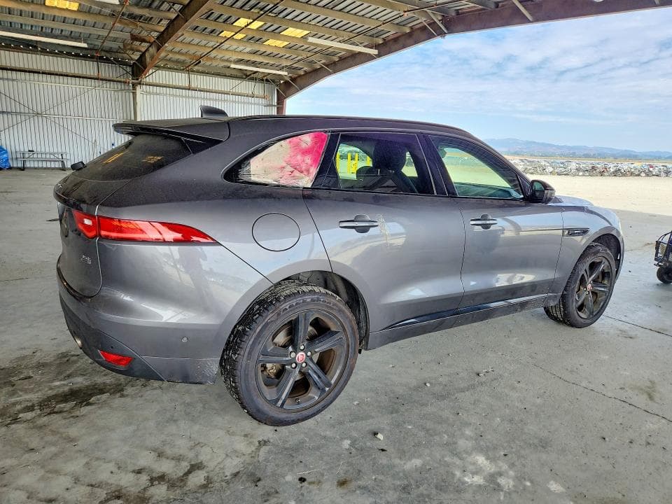 2018 JAGUAR F-PACE R - SPORT 3