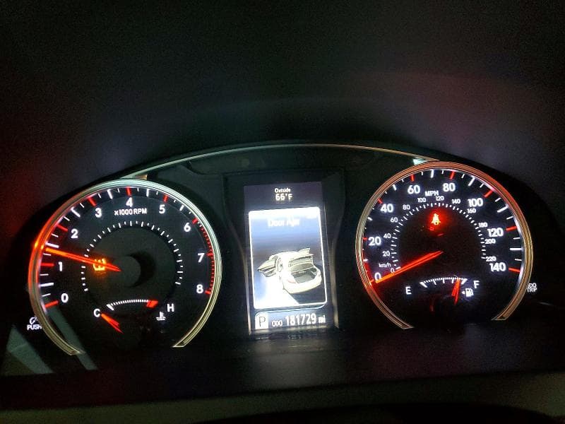 2017 TOYOTA CAMRY SE 9