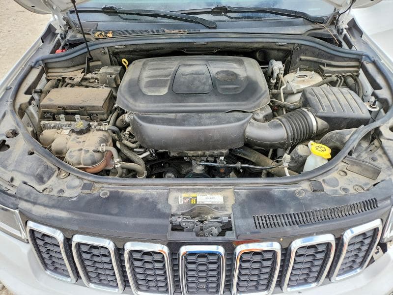 2020 JEEP GRAND CHEROKEE LAREDO 12
