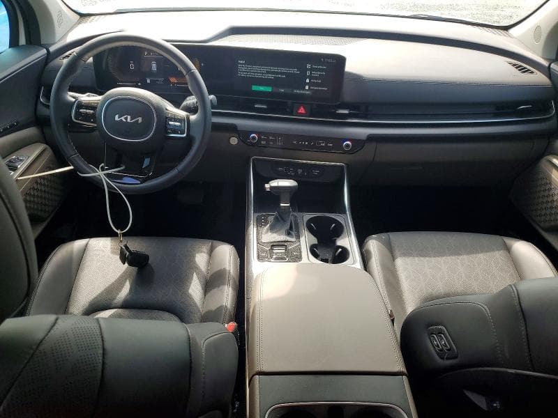 2026 KIA CARNIVAL EX 8