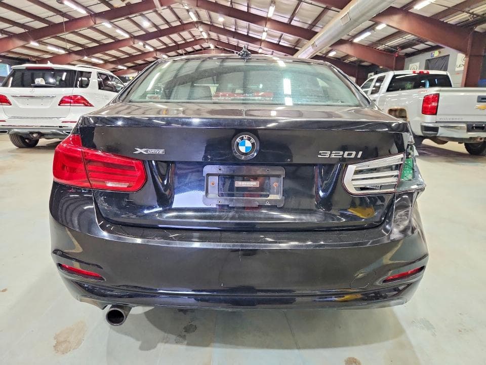 2017 BMW 320 XI 6