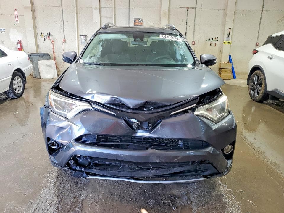 2018 TOYOTA RAV4 XLE 5