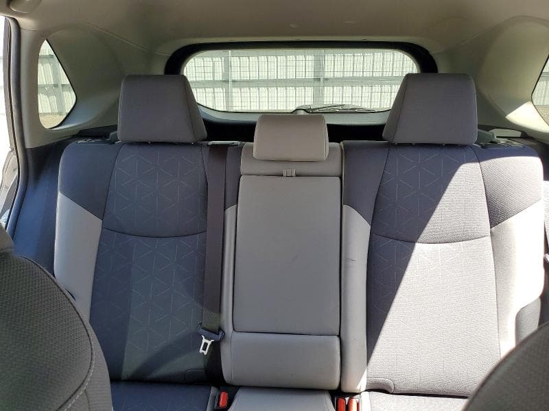 2019 TOYOTA RAV4 XLE 10