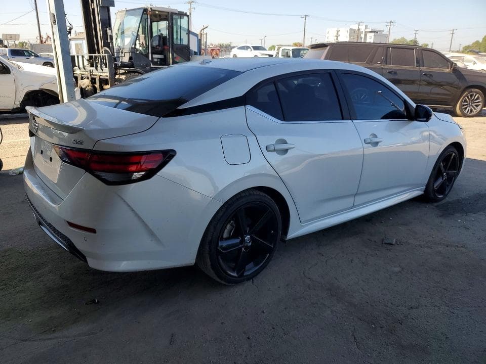 2021 NISSAN SENTRA SR 3