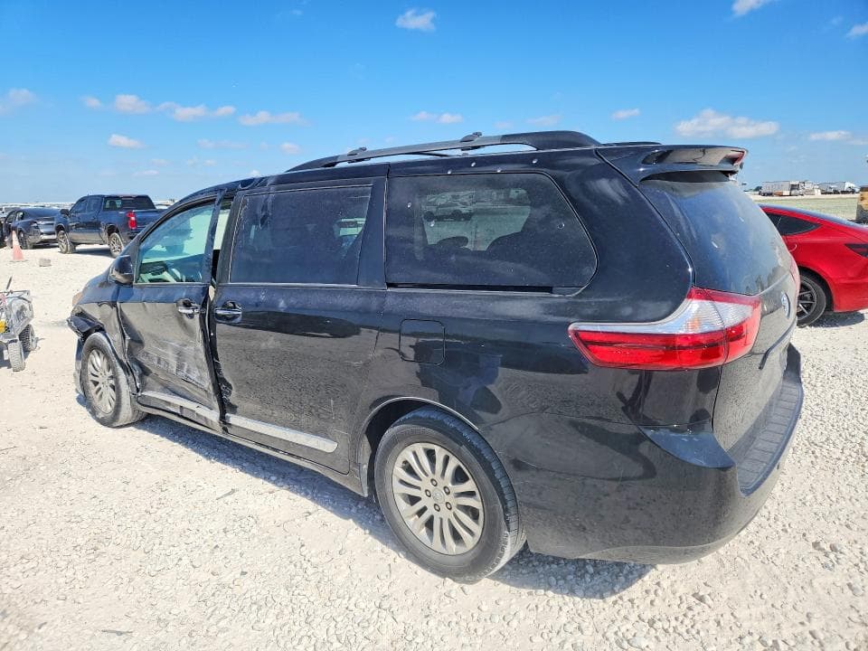 2017 TOYOTA SIENNA XLE 8-PASSENGER 2
