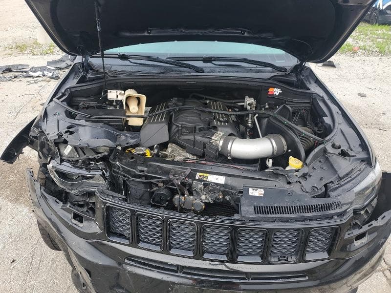 2017 JEEP GRAND CHEROKEE SRT-8 12