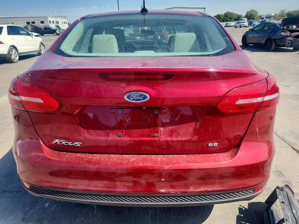2017 FORD FOCUS SE 6