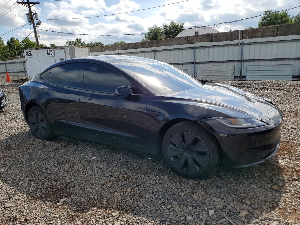 2026 TESLA MODEL 3 4