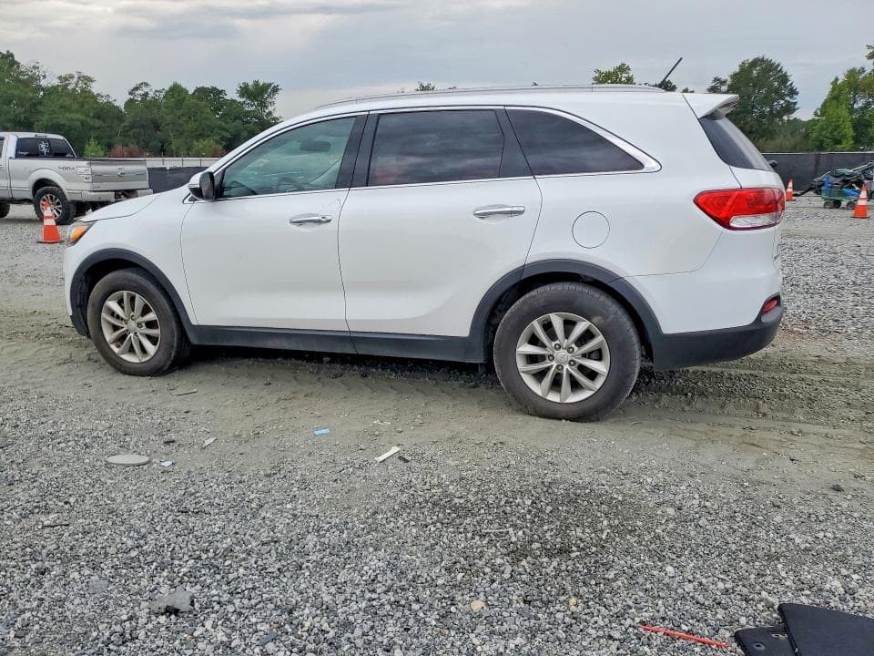 2018 KIA SORENTO LX V6 2