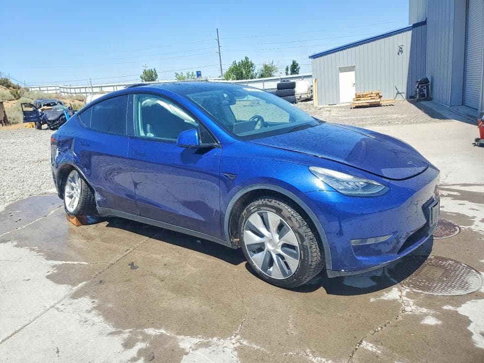 2021 TESLA MODEL Y 4