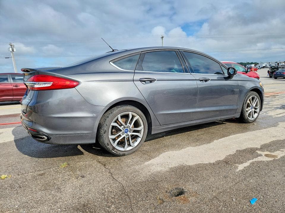 2017 FORD FUSION SE 3