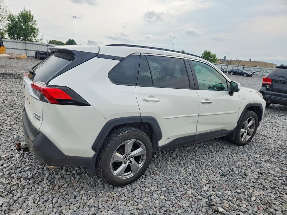 2020 TOYOTA RAV4 LIMITED 3