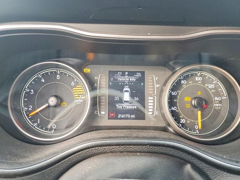 2019 JEEP CHEROKEE LATITUDE 9
