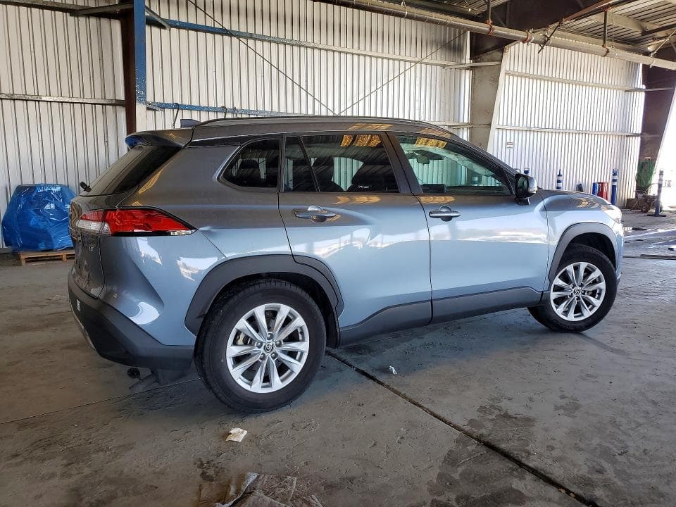 2023 TOYOTA COROLLA CROSS LE 3