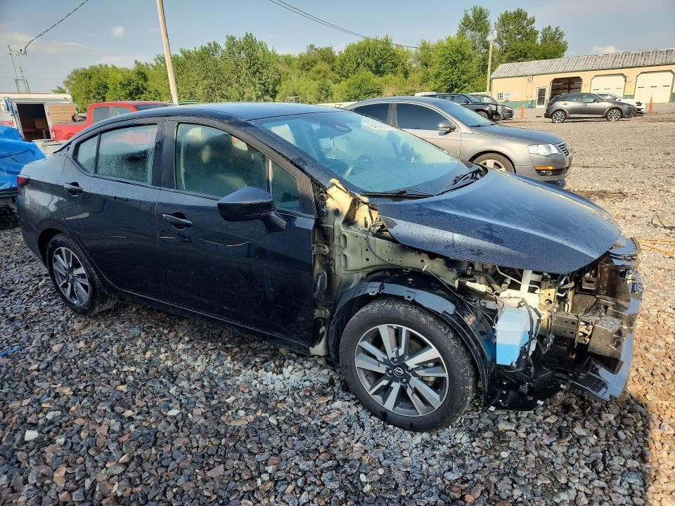 2023 NISSAN VERSA SV 4