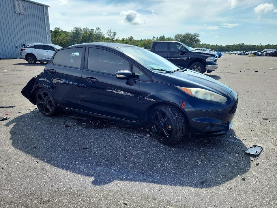 2017 FORD FIESTA ST 4
