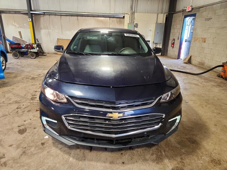 2017 CHEVROLET MALIBU LT 5