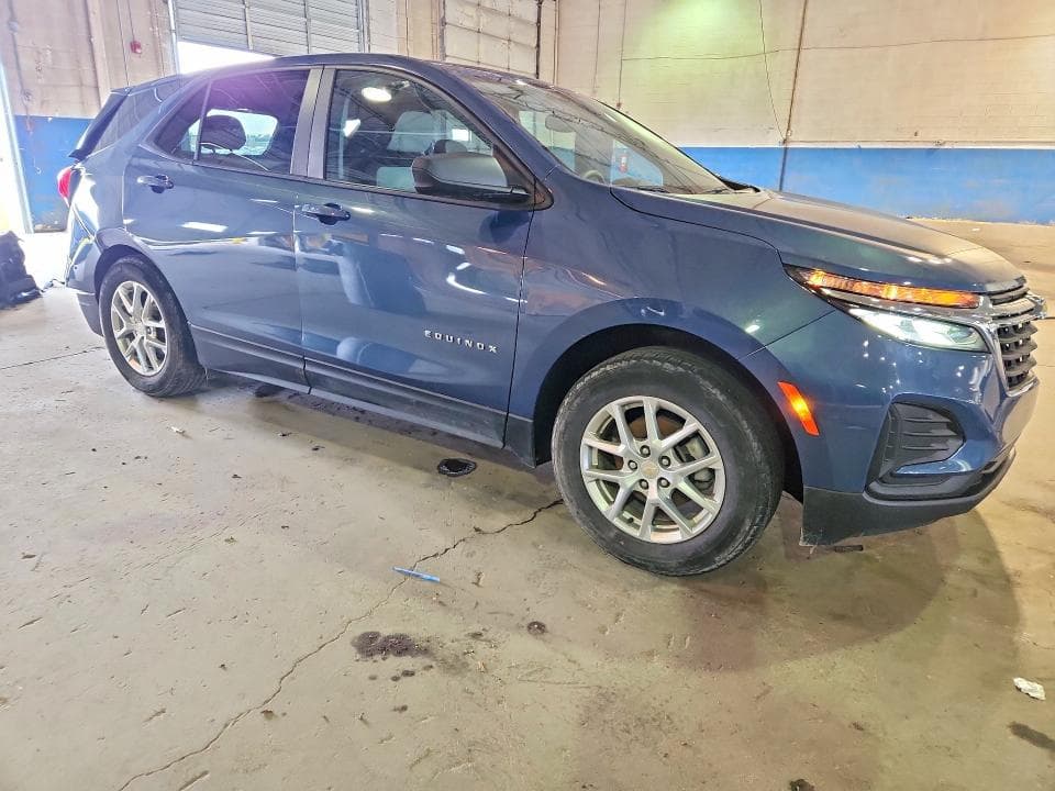 2024 CHEVROLET EQUINOX LS 4