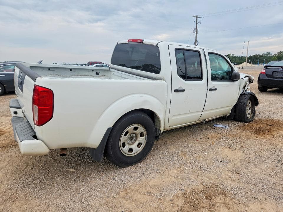 2020 NISSAN FRONTIER S 3