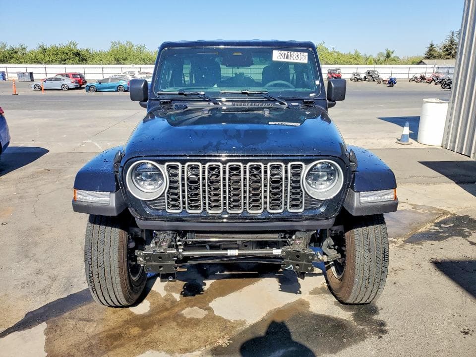 2026 JEEP WRANGLER SAHARA 5