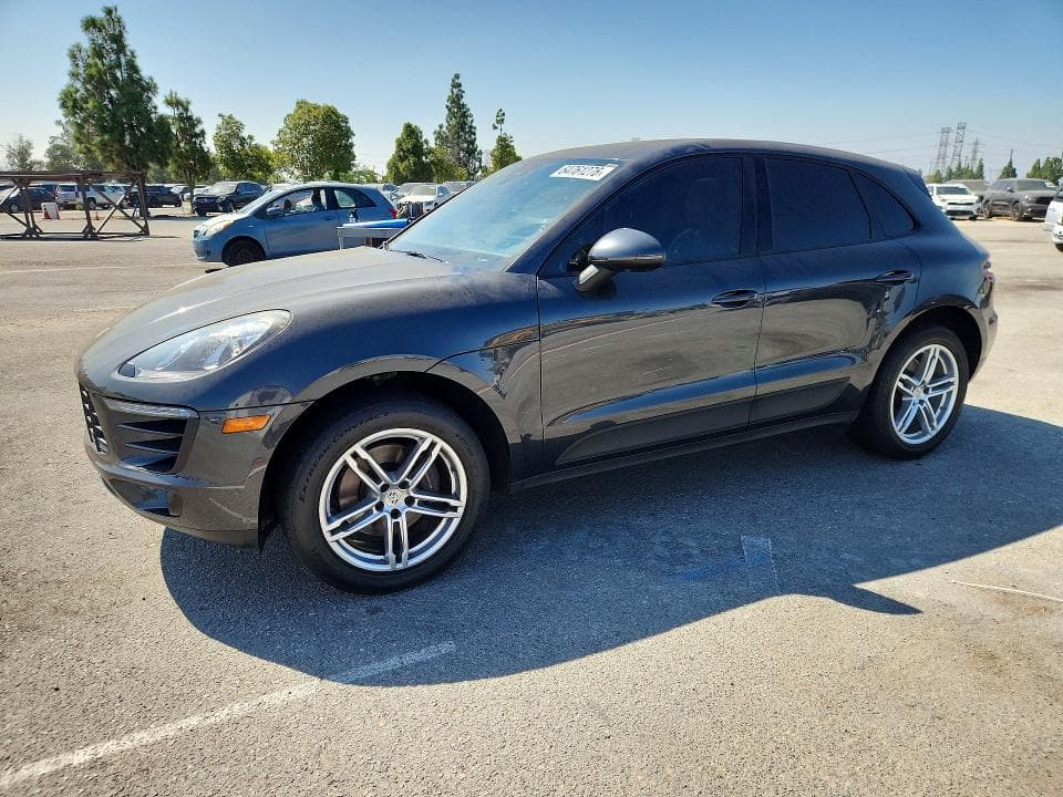 2017 PORSCHE MACAN - 1
