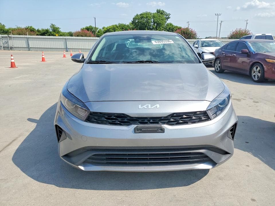 2023 KIA FORTE LXS 5