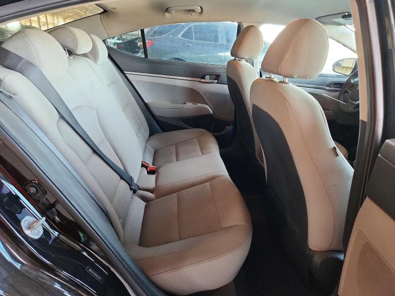 2017 HYUNDAI ELANTRA SE 10