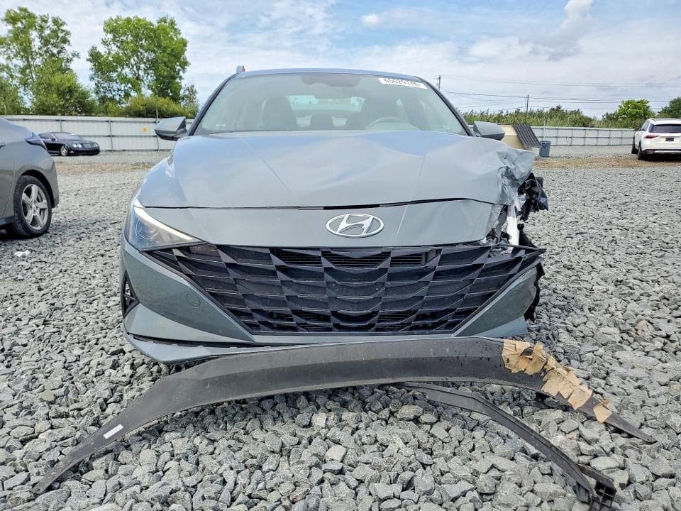 2022 HYUNDAI ELANTRA BLUE 5