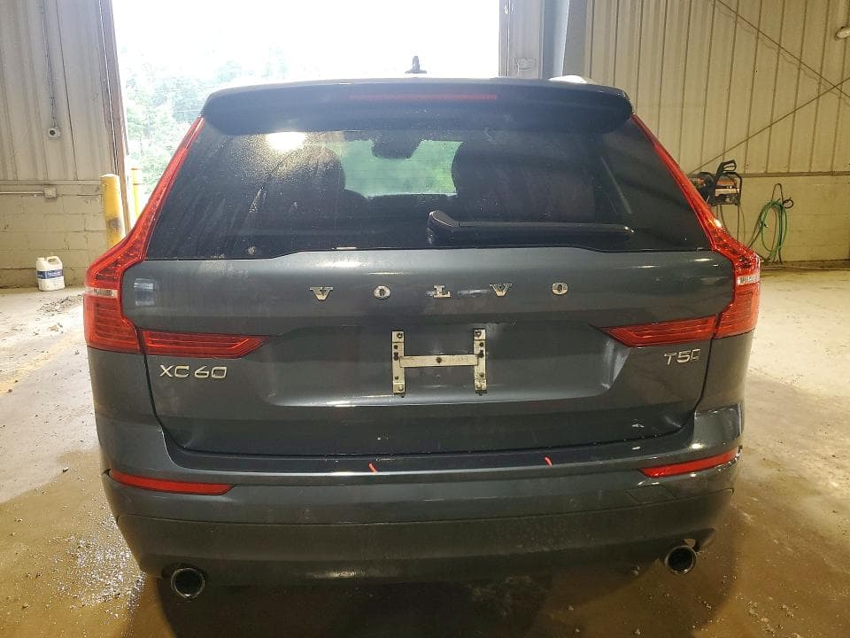 2021 VOLVO XC60 T5 MOMENTUM 6