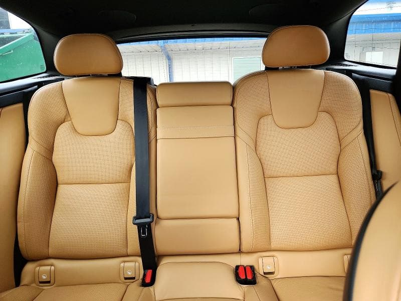 2018 VOLVO XC60 T6 INSCRIPTION 10