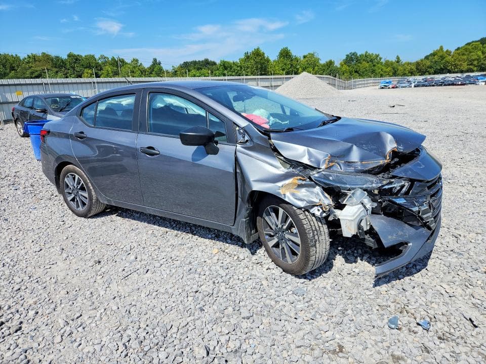 2023 NISSAN VERSA S 4