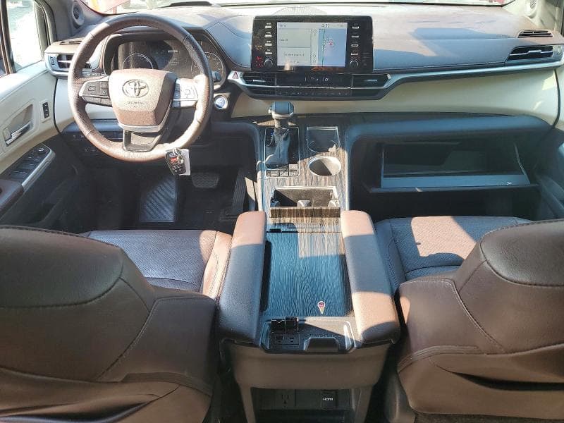 2022 TOYOTA SIENNA PLATINUM 7-PASSENGER 8