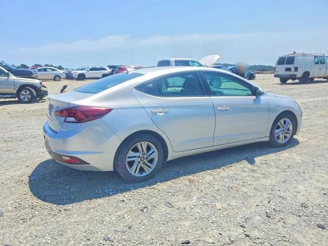 2019 HYUNDAI ELANTRA SEL 3