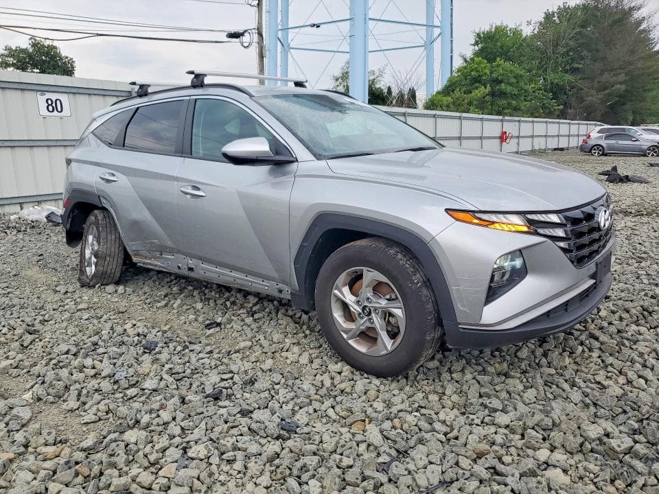 2024 HYUNDAI TUCSON SEL 4