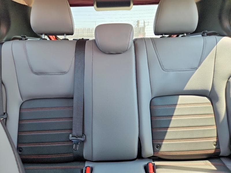 2023 NISSAN KICKS SR 10