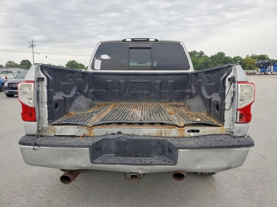 2018 NISSAN TITAN S 6