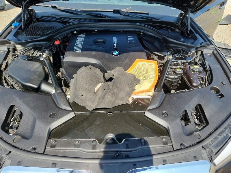 2018 BMW 530 XI 11