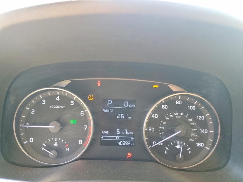 2017 HYUNDAI ELANTRA SE 9
