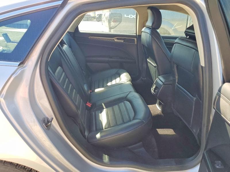 2017 FORD FUSION SE 10