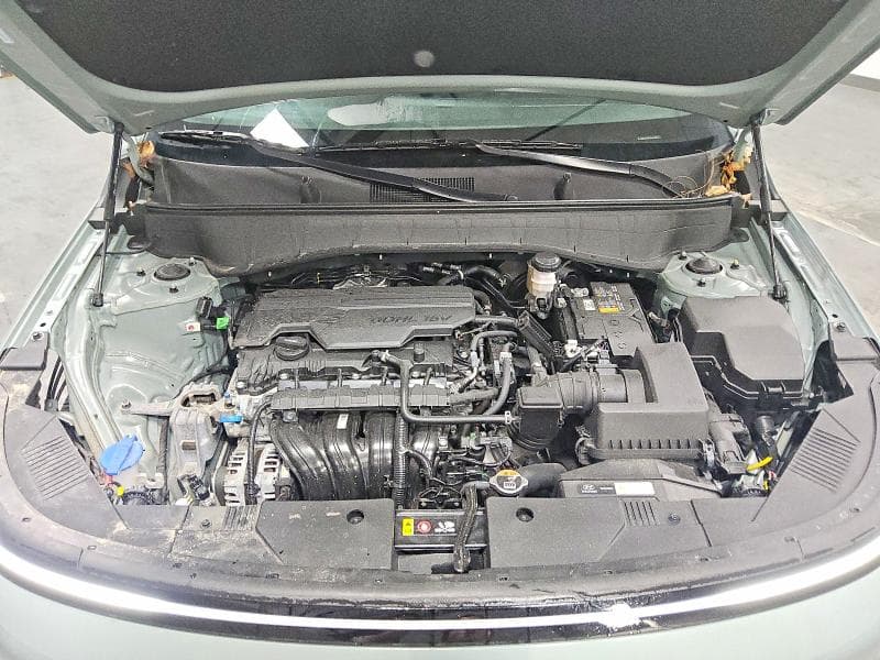 2025 HYUNDAI KONA SE 11