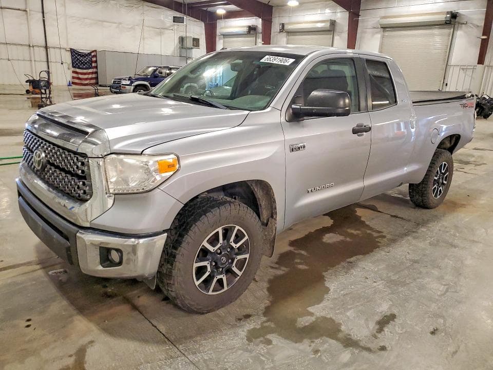 2017 TOYOTA TUNDRA SR5 - 1