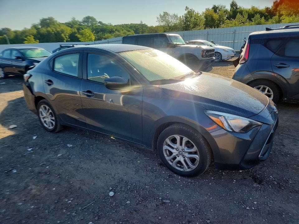 2017 TOYOTA YARIS IA BASE 4