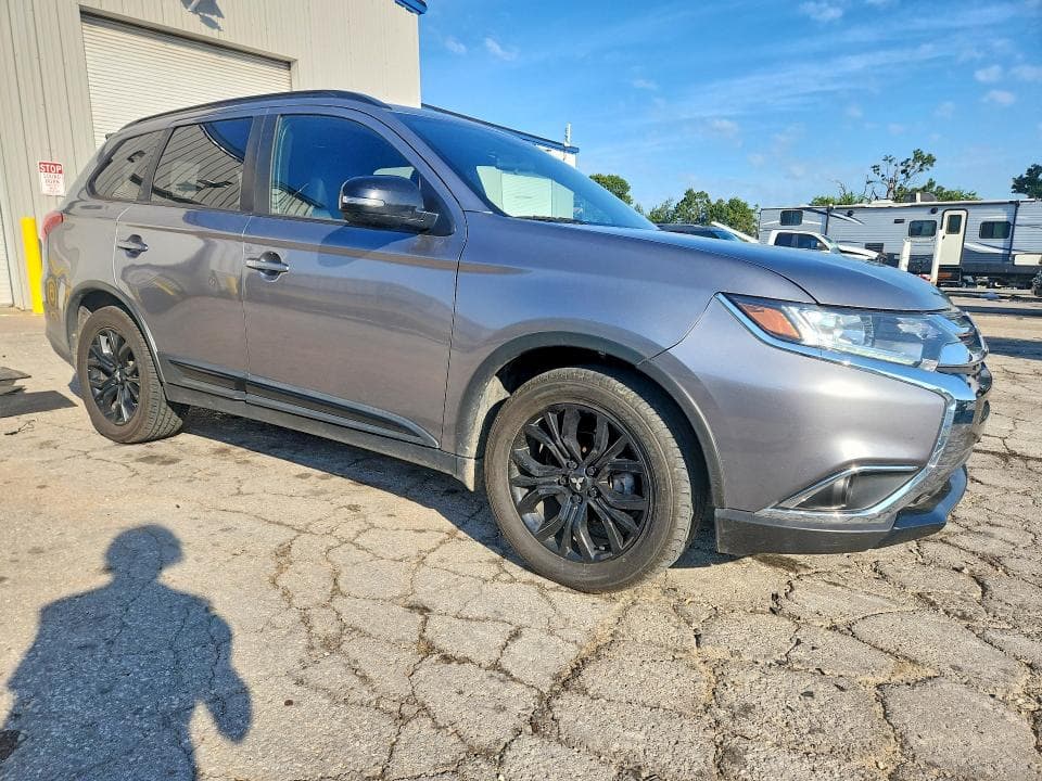 2018 MITSUBISHI OUTLANDER SE 4