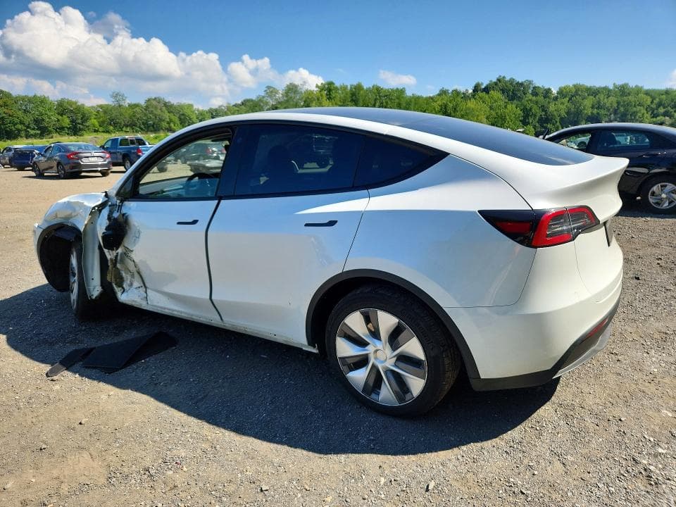 2023 TESLA MODEL Y 2