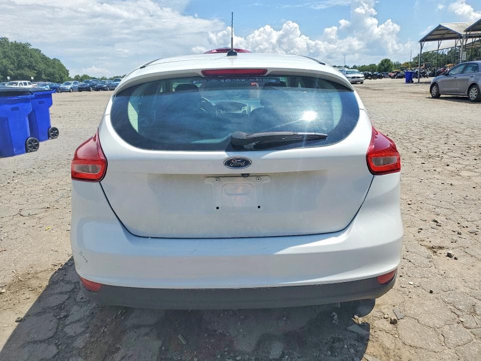 2017 FORD FOCUS SE 6