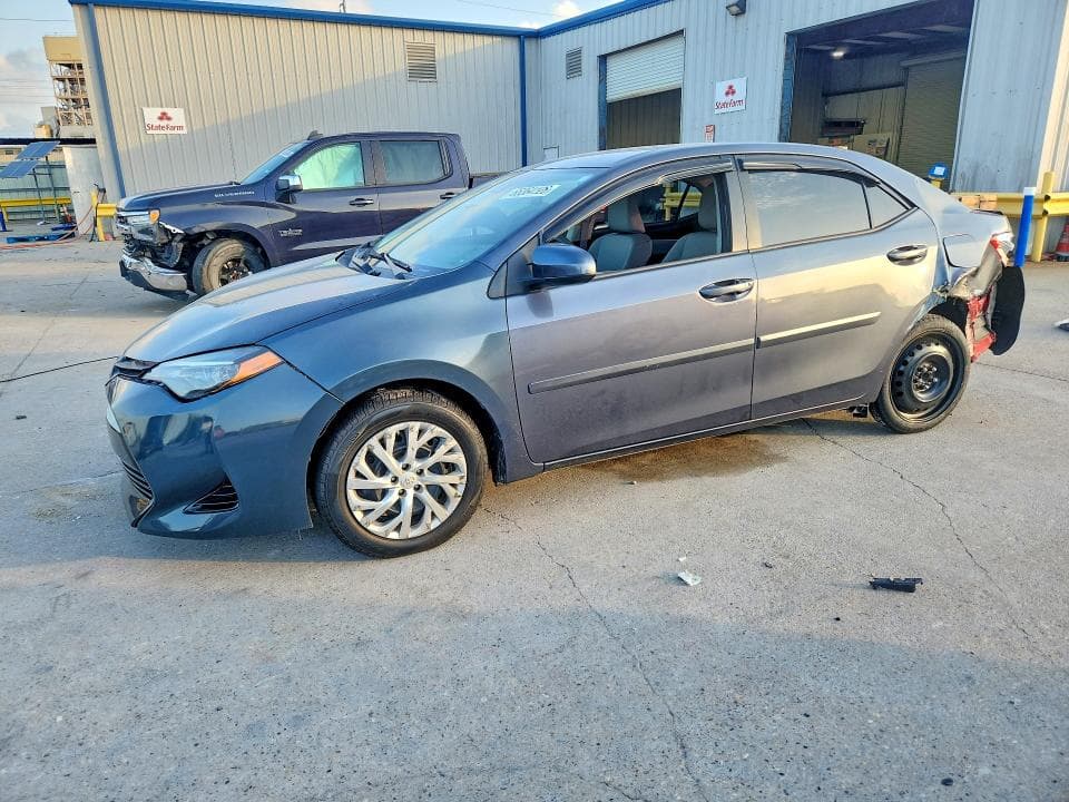 2018 TOYOTA COROLLA LE - 1