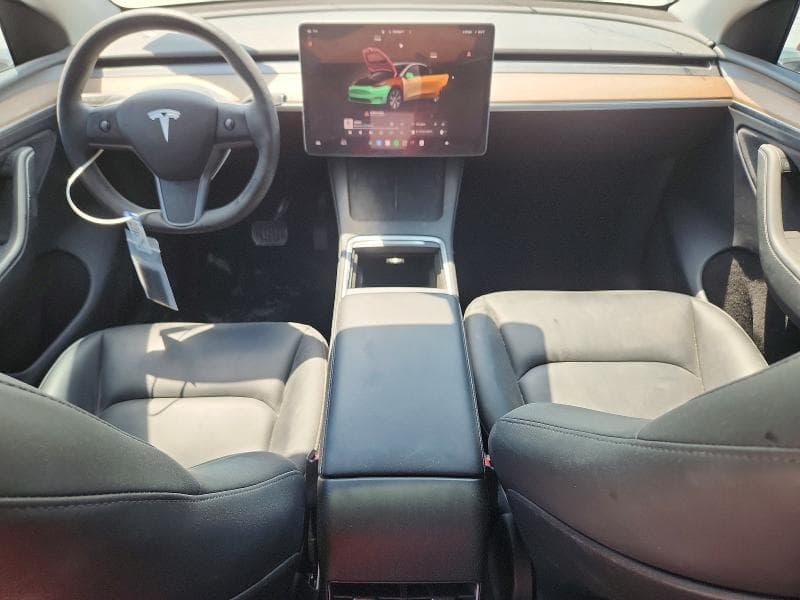 2023 TESLA MODEL Y 8
