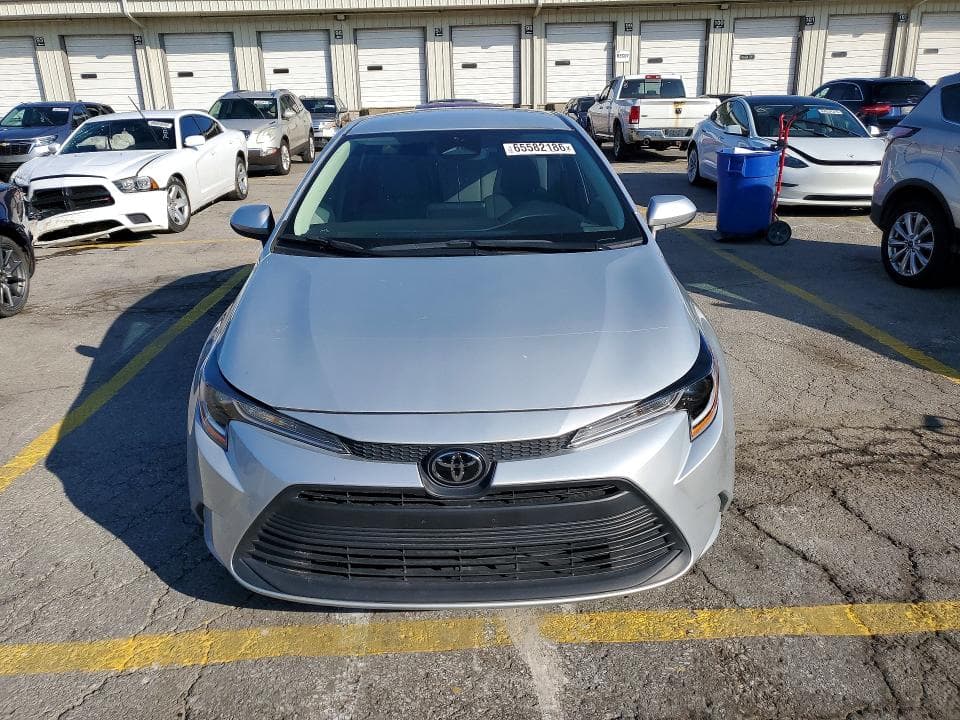2025 TOYOTA COROLLA LE 5