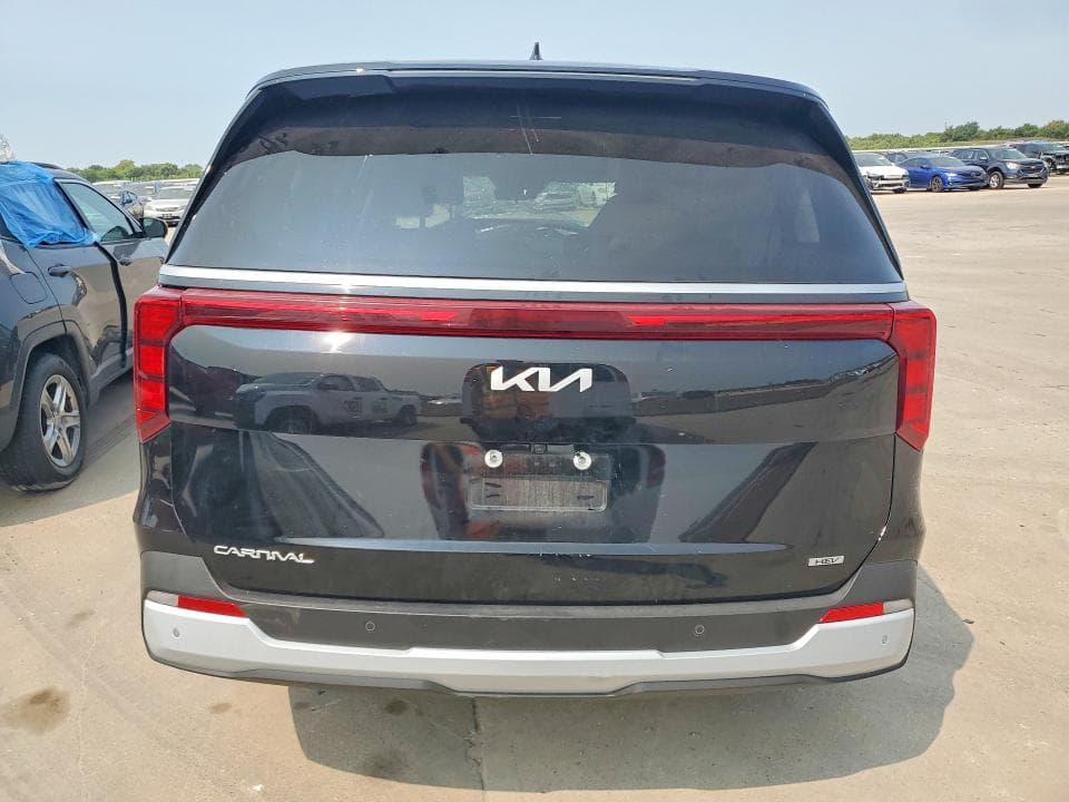 2026 KIA CARNIVAL LXS 6